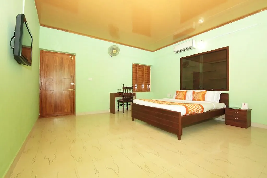 Oyo 8839 Near Vadackal Beach Road Alappuzha Hotel